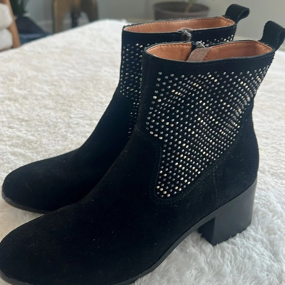 Latigo Sz 7 Womens DOSA Leather Round Toe Ankle Studded Boots Black SUEDE - Picture 13 of 16
